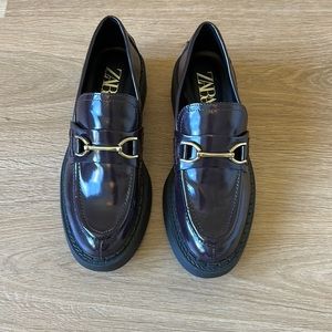 Zara Loafers in 38 (7.5 women’s)